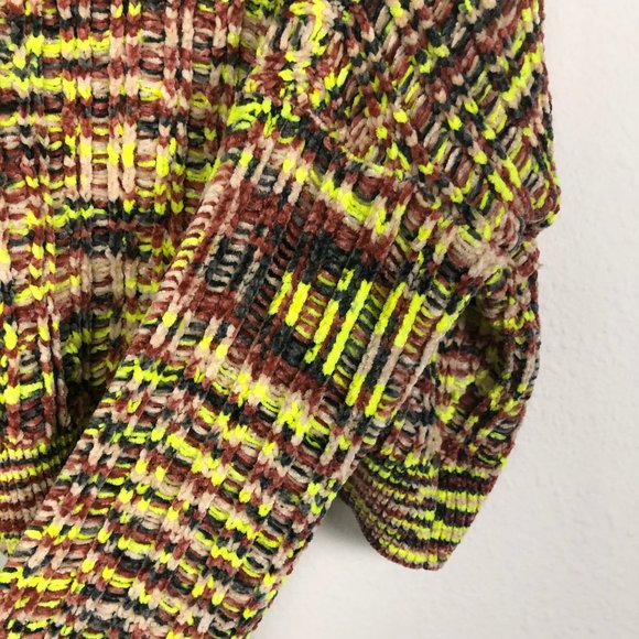 Silence + Noise Neon Cropped Chenille Sweater - Picture 5 of 6
